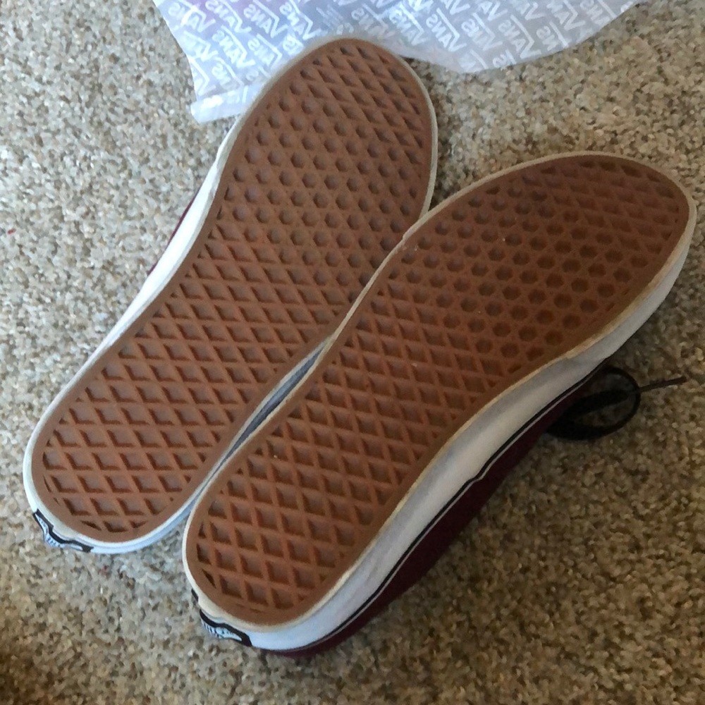 Vans - Picture 2 of 4
